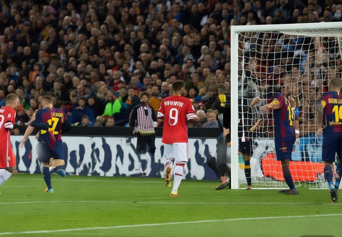 巴塞罗那欧冠小组赛首胜力争：对决费伦茨，